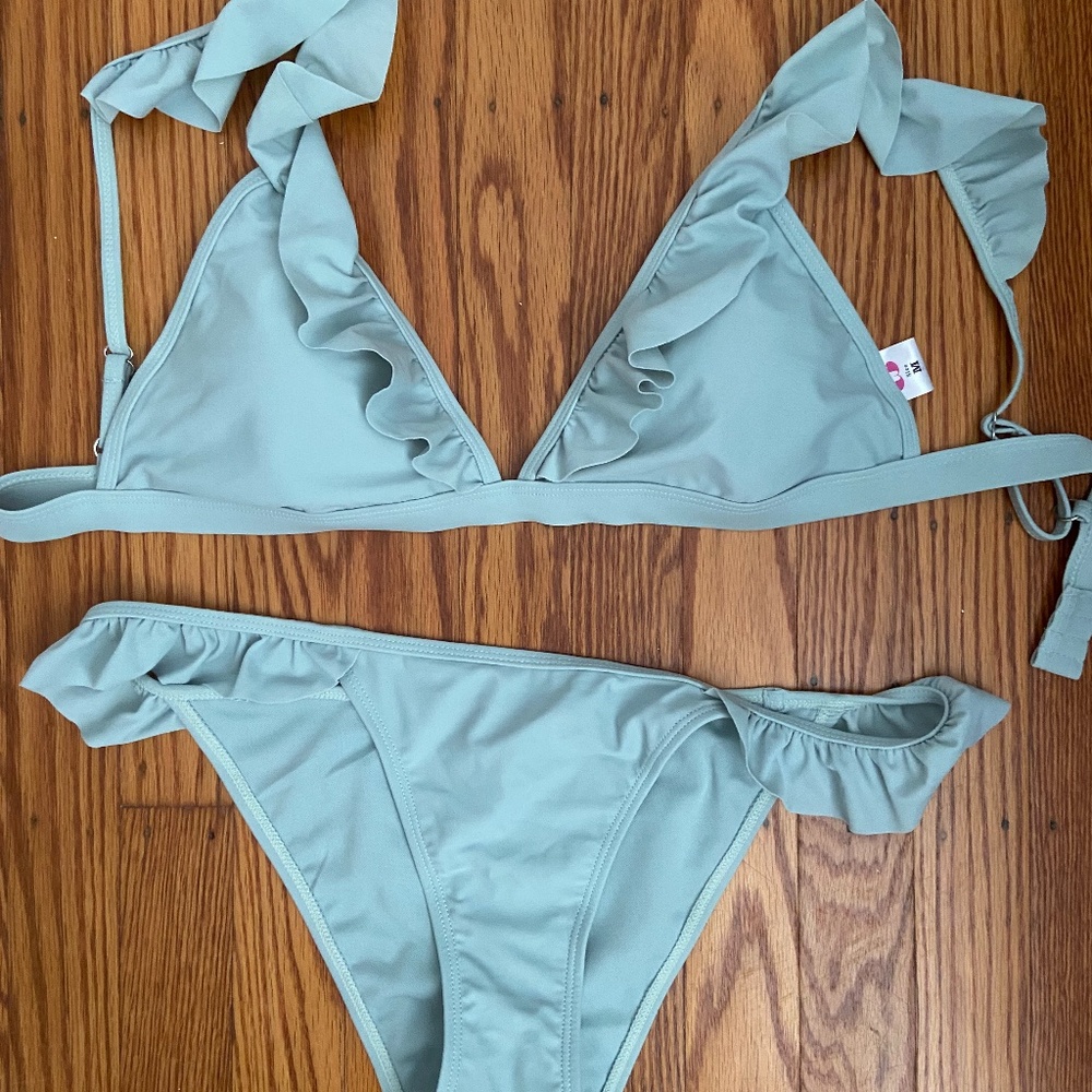 NWOT Light Green Floral Bikini